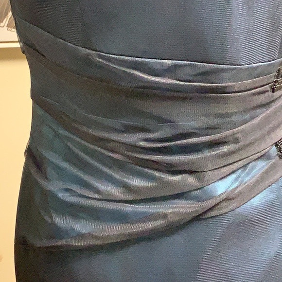 Gorgeous dress - Picture 10 of 15